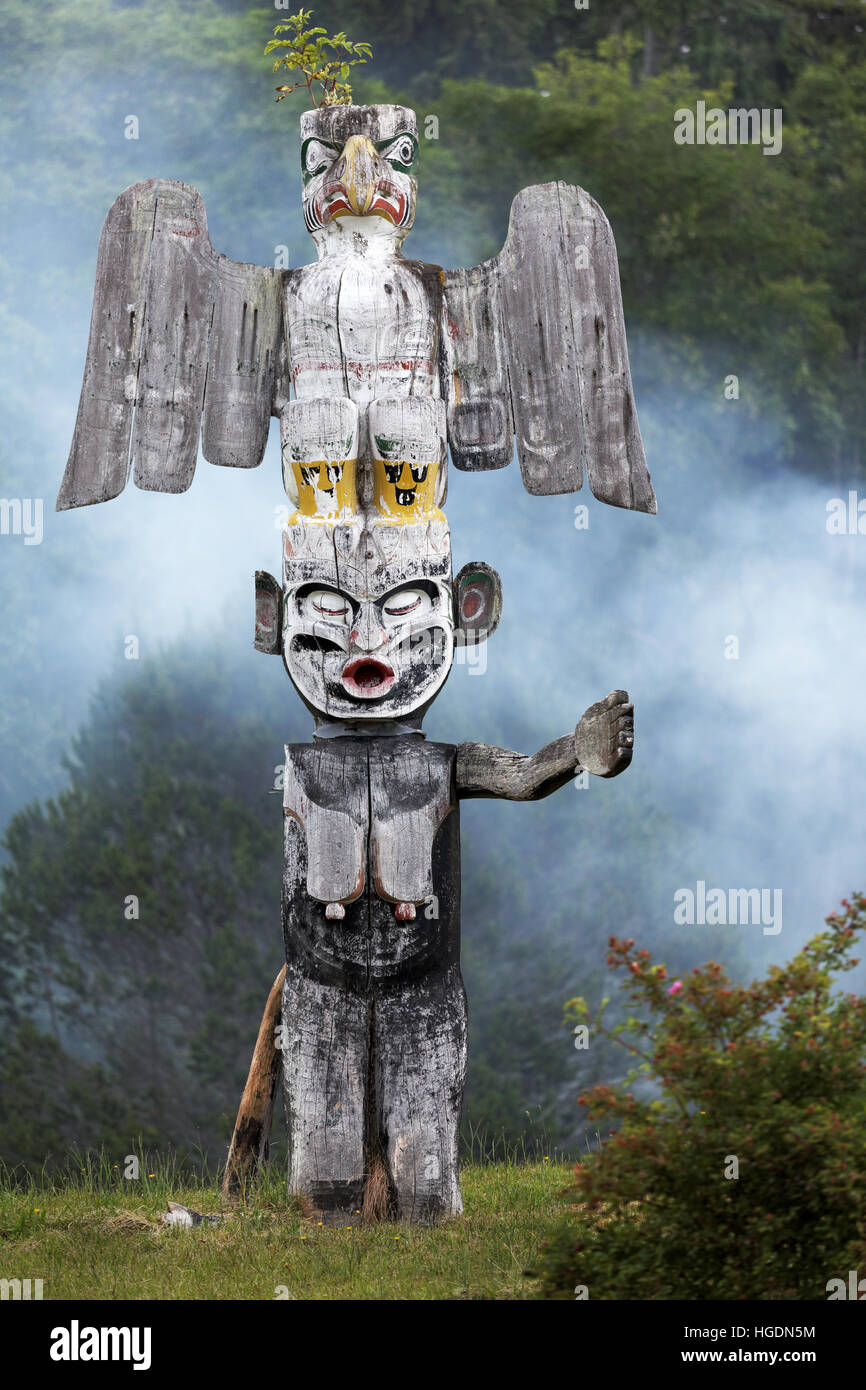 Totem pole honouring survivors of injustice in Vancouver to be