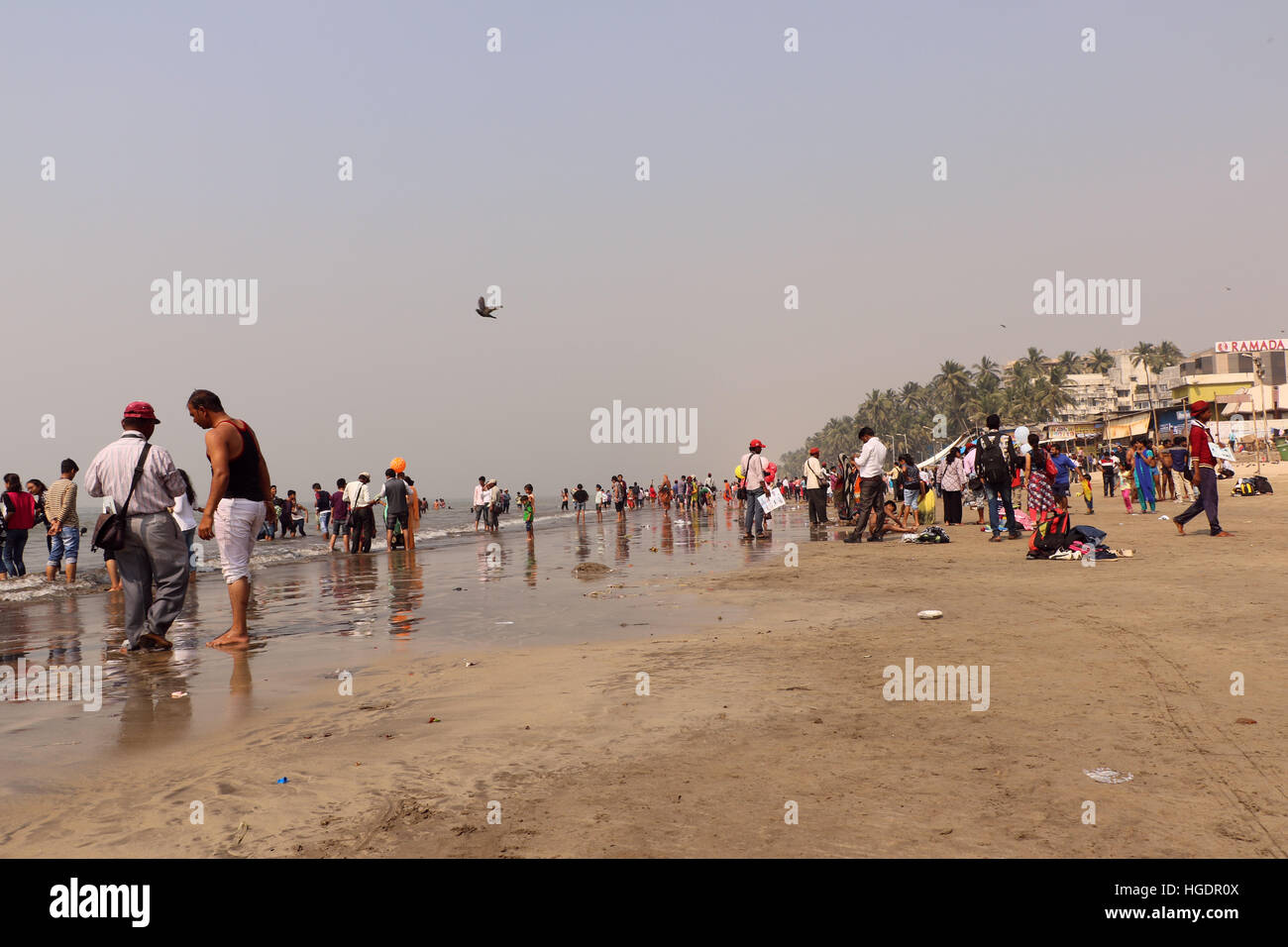 Juhu Beach in Mumbai Stock Photo Alamy