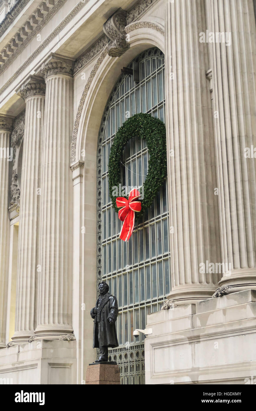 Cornelius Vanderbilt Statue, Grand Central Station, NYC Stock Photo
