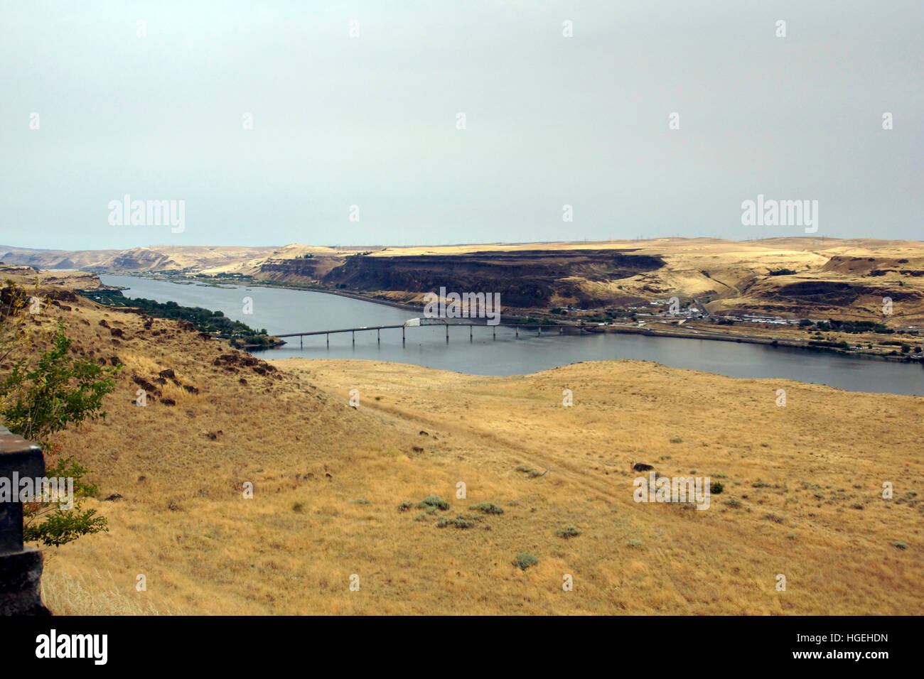 The Biggs Bridge over the Columbia River Stock Photo - Alamy