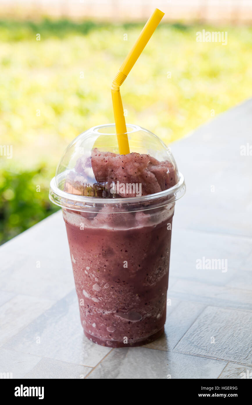 Plastic cup straw hires stock photography and images Alamy