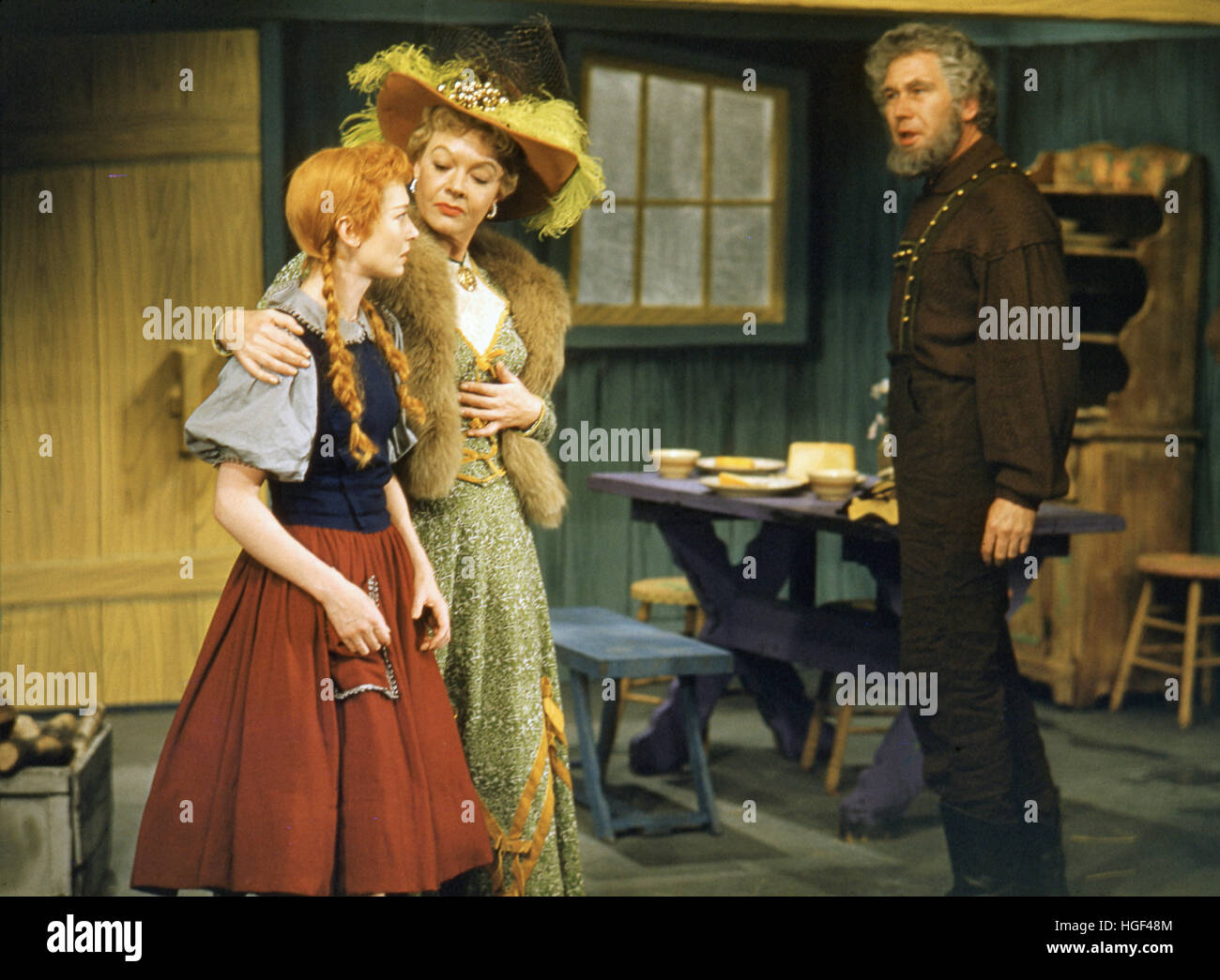 Jeannie Carson (at left), Jo Van Fleet, and Richard Eastham in the 1955 Max Liebman television production of Heidi. Stock Photo