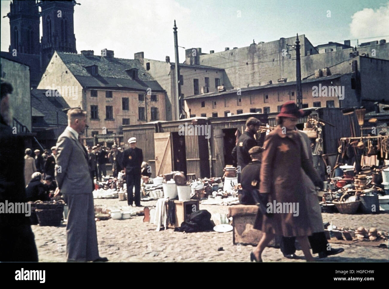 Ghetto Lodz, Litzmannstadt, Hans Biebow (left), chief oft he German Nazi administration of the Lodz ghetto at a street market, Poland 1942, World War II, Stock Photo
