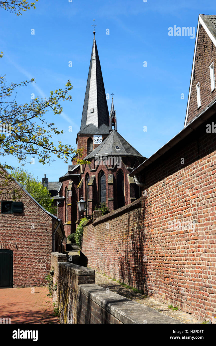 Parish church, Saint Lambertus with, in Nettetal-Leuth, North Rhine-Westphalia Stock Photo
