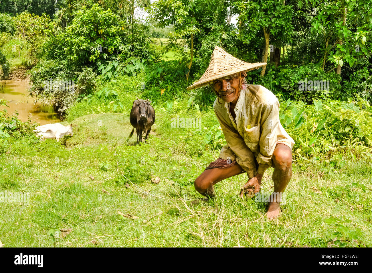 Cow straw hat hi-res stock photography and images - Alamy