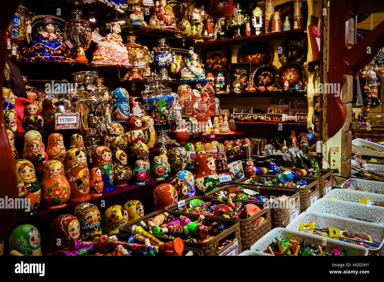 Moscow souvenirs shop hi-res stock photography and images - Alamy