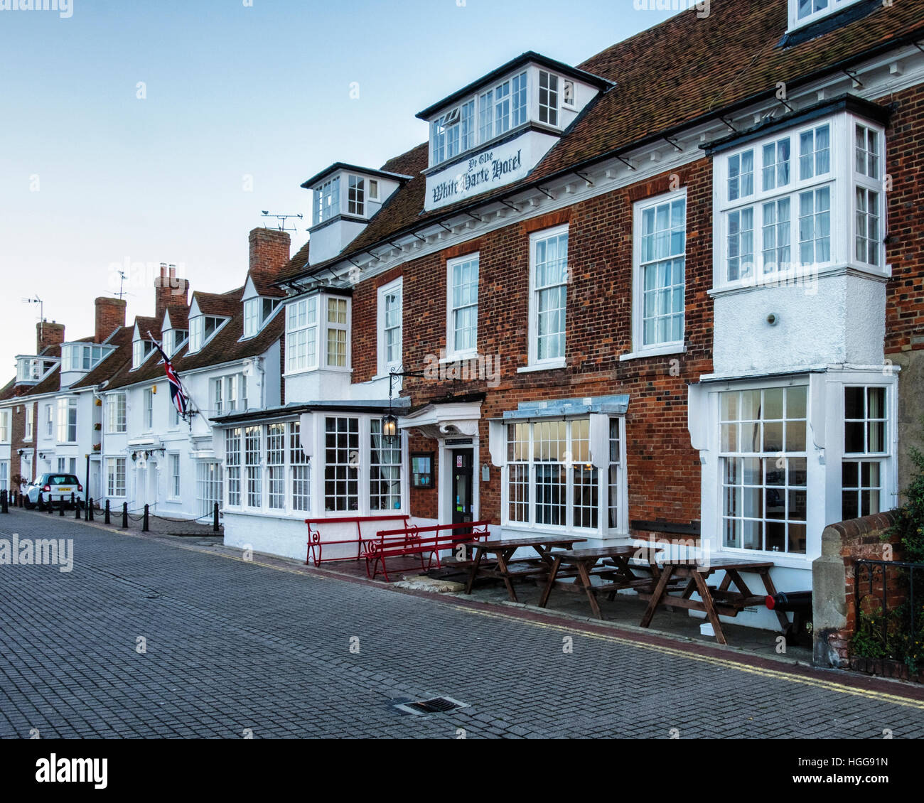 Burnham on Crouch,Essex. Ye Olde White Harte Hotel & pub at Riverside village & holiday resort