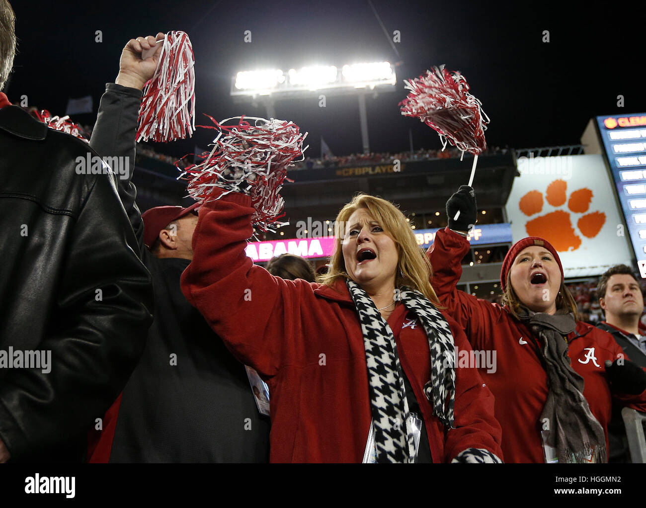 Alabama fans cheer scoring a touchdown against Clemson in third quarter during the College Football National Championship at Raymond James Stadium in Tampa on Monday, January 9, 2017. © Octavio Jones/Tampa Bay Times/ZUMA Wire/Alamy Live NewsTampa, USA. 9th Jan, 2017. Credit: ZUMA Press Inc/Alamy Live News Stock Photo