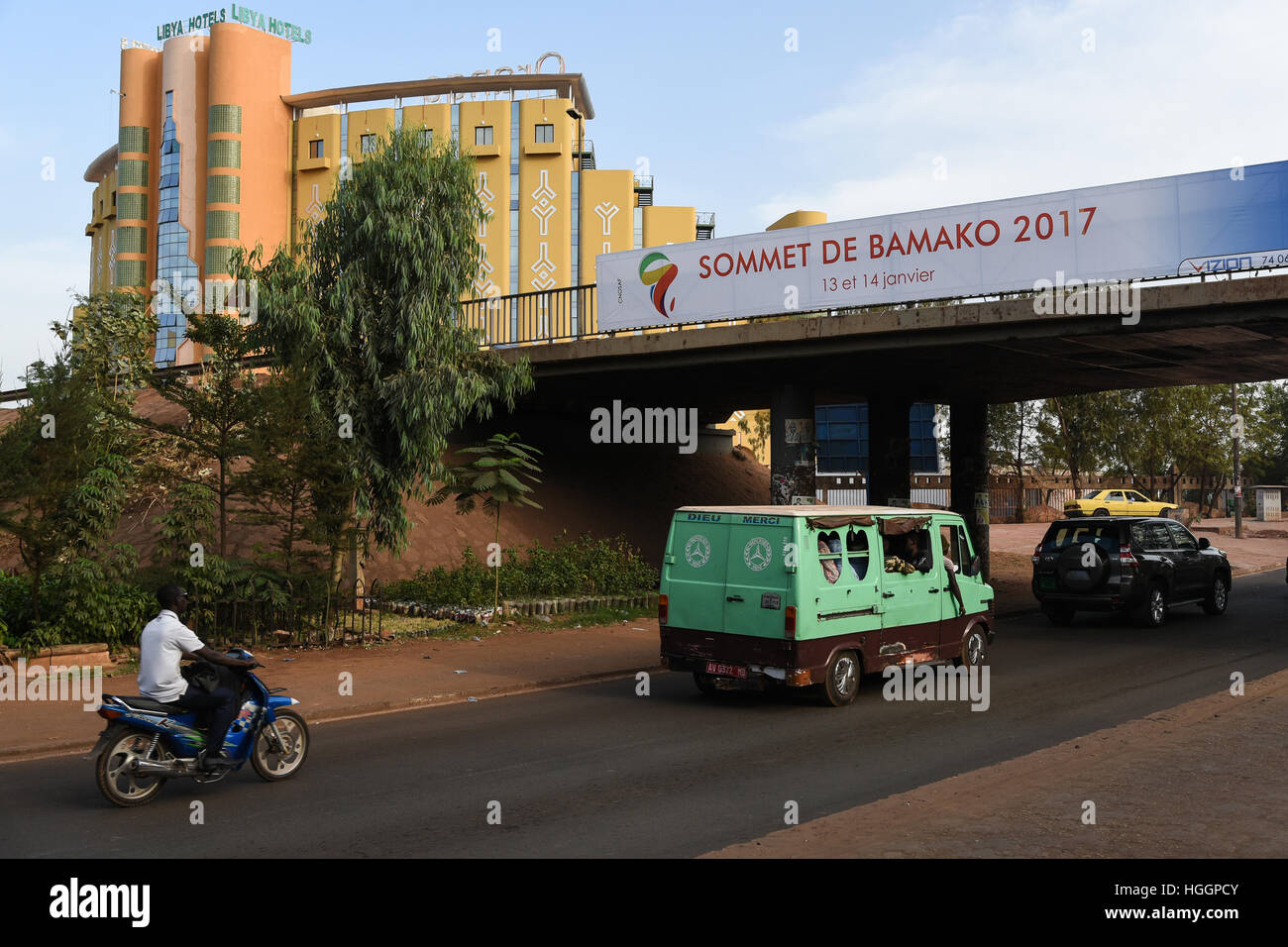 Bamako, Mali. 09th Jan, 2017.  A few days before the Africa France summit in Bamako (Mali) on 13 and 14 January, the city is in full swing and is trying to be ready to welcome this 27th summit under Partnership, peace and emergence in the best conditions with a watchword, security. © Le Pictorium/Alamy Live News Stock Photo