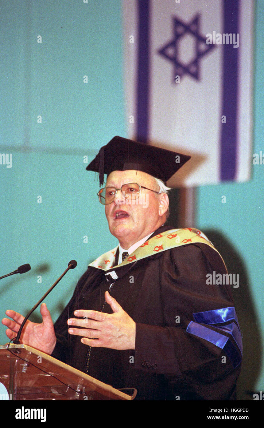 FILE - A file picture dated 16 November 1998 shows then German president Roman Herzog speaking at Ben Gurion University in Beersheba, Israel. Herzog, who was German president from 1994 to 1999, has died at the age of 82. Photo: Andreas Altwein/dpa Stock Photo