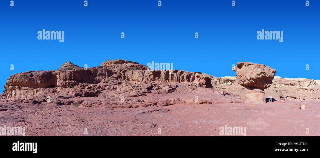 Timna park - Panoramic view of the Mushroom, surrounded by copper ore smelting sites from between the 14th and 12th centuries BC Stock Photo