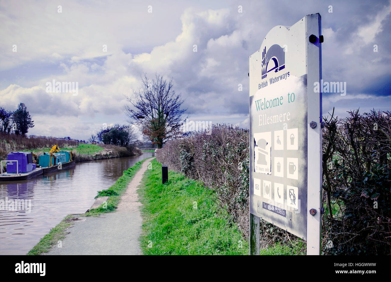Blue Shipping Containers Stock Photo - Alamy