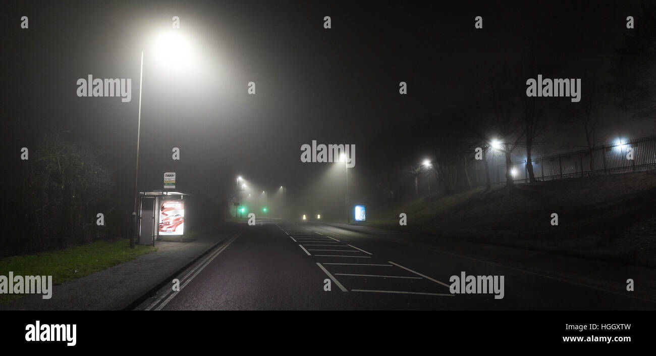 Foggy night, Radlett Road, Watford, England, UK. Stock Photo
