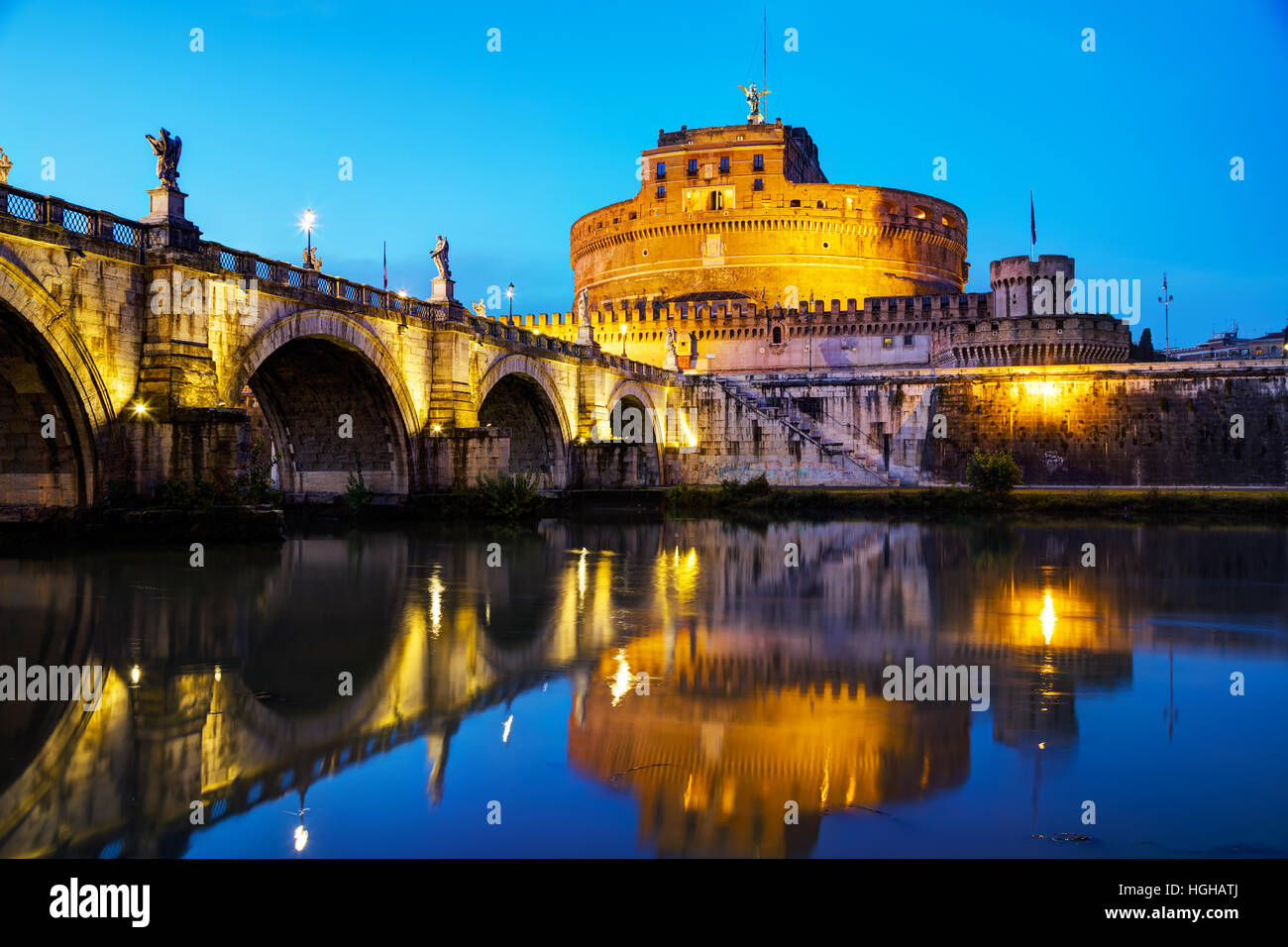 The Mausoleum of Hadrian (Castel Sant'Angelo) in Rome at night Stock ...