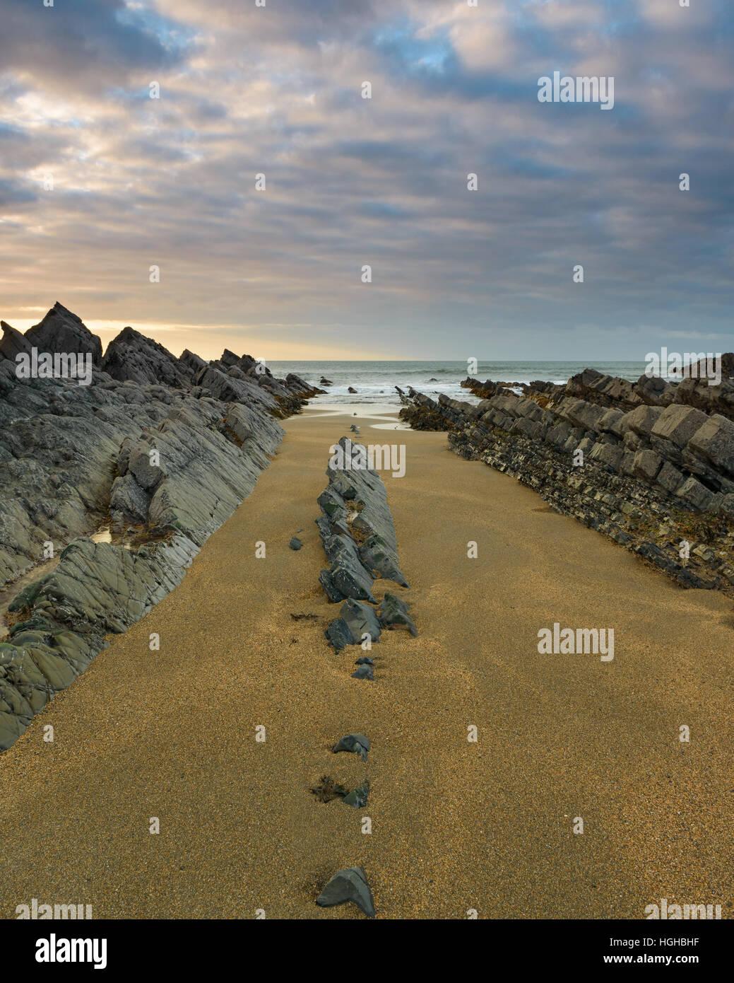 Beach rocks on the Cornish coast, UK Stock Photo - Alamy