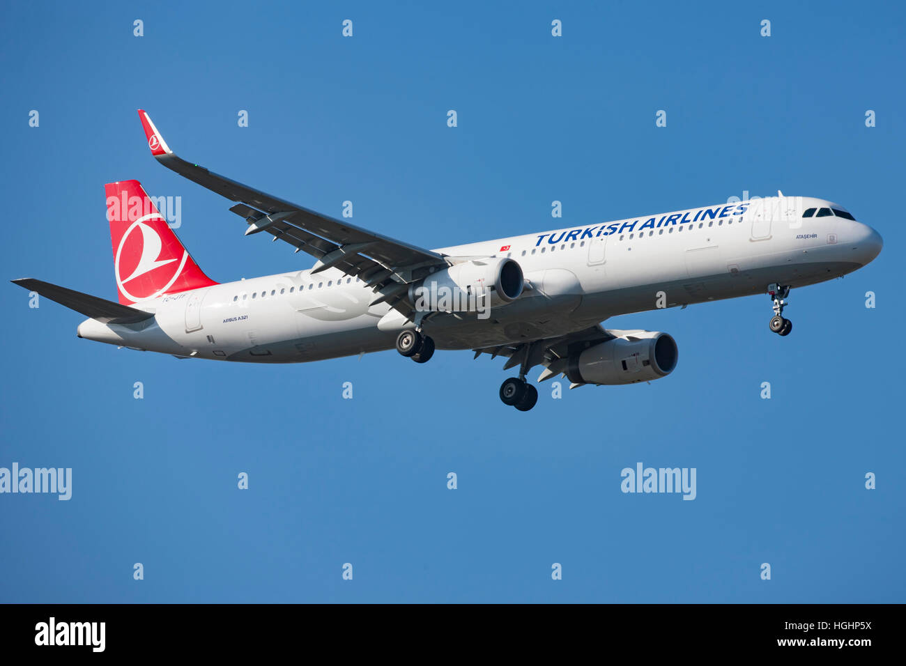 Turkish Airline landing in Copenhagen Stock Photo