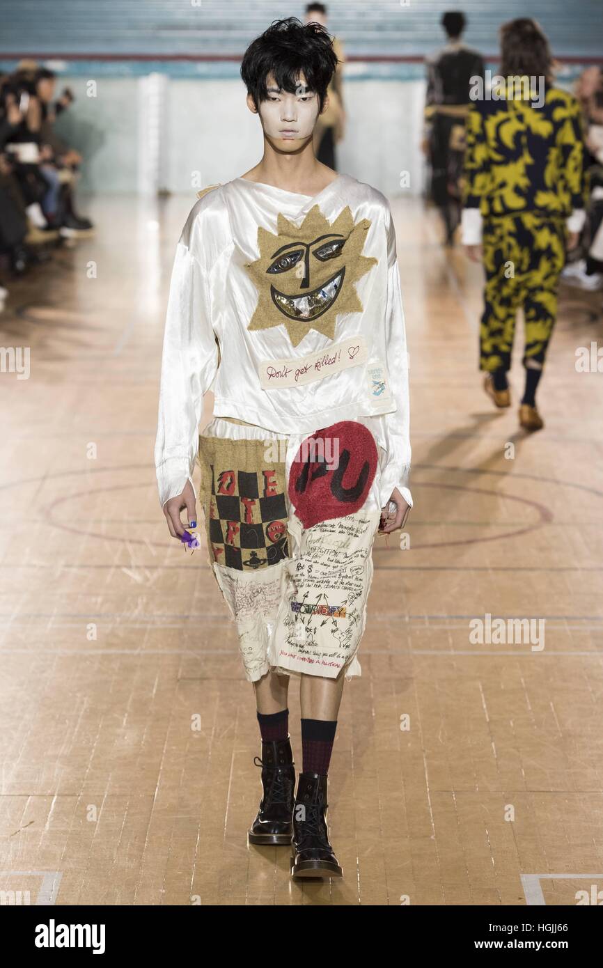 A model on the catwalk at the Vivienne Westwood spring-summer 2011 ready-to  wear collection presentation in Paris, France on October 1rst, 2010. Photo  by Nicolas Gouhier/ABACAPRESS.COM Stock Photo - Alamy