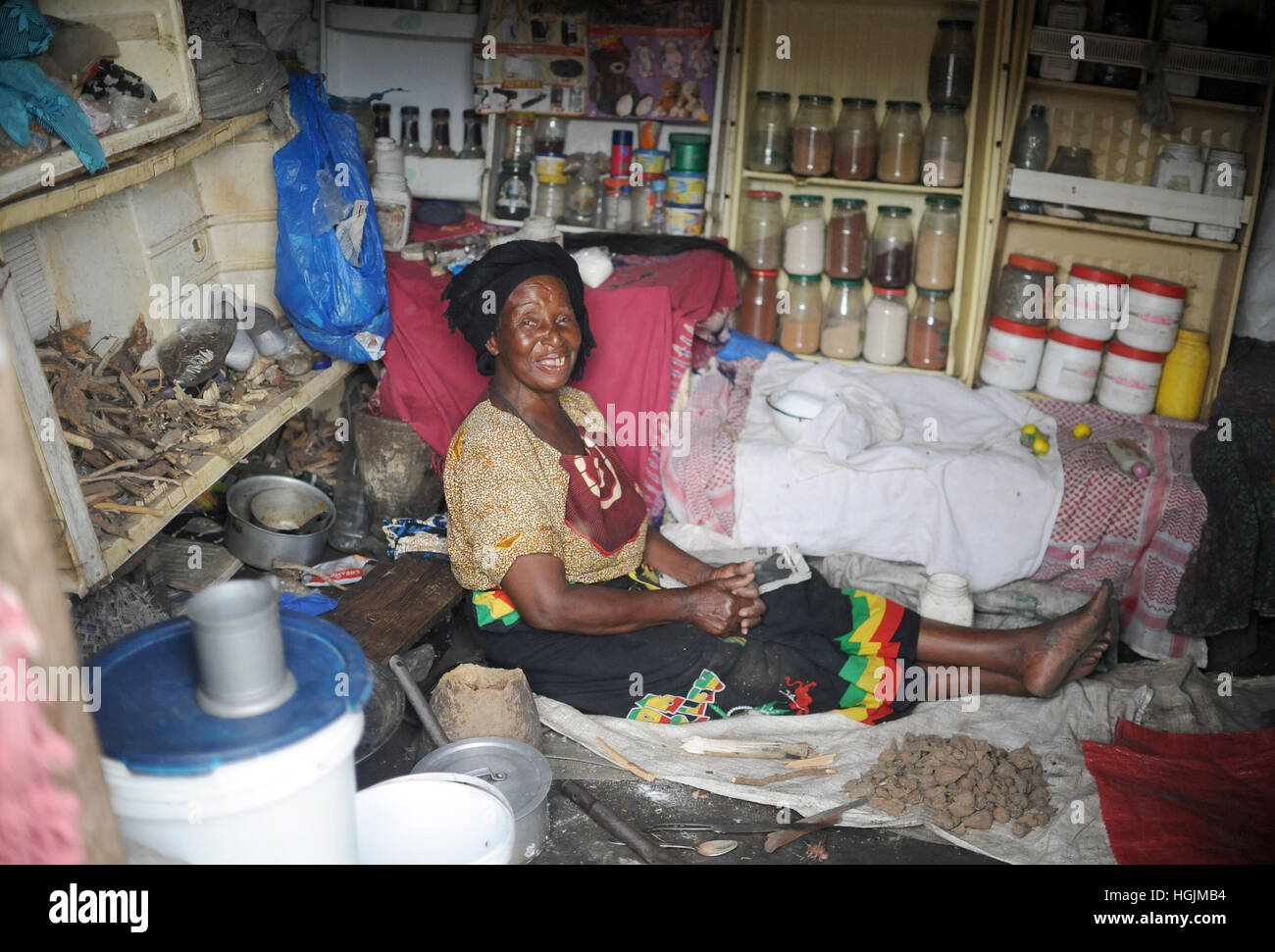 A traditional healer in Lusaka, Zambia, 09 March 2016. Photo: Britta Pedersen/dpa-Zentralbild/ZB Stock Photo