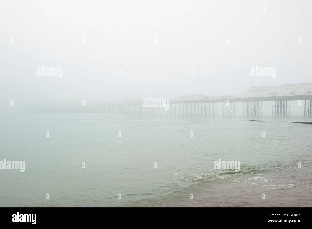 Brighton, East Sussex, UK. 23rd January 2017. UK Weather. Freezing fog and extremely poor visibility persists throughout the day on Brighton seafront. Poor visibility has resulted in hundreds of flight delays and cancellations at London’s airports as dense fog covers much of southern England. Credit: Francesca Moore/Alamy Live News Stock Photo