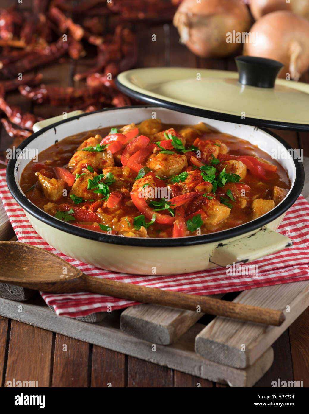 Paprikás csirke Paprika chicken. Hungarian food Stock Photo Alamy
