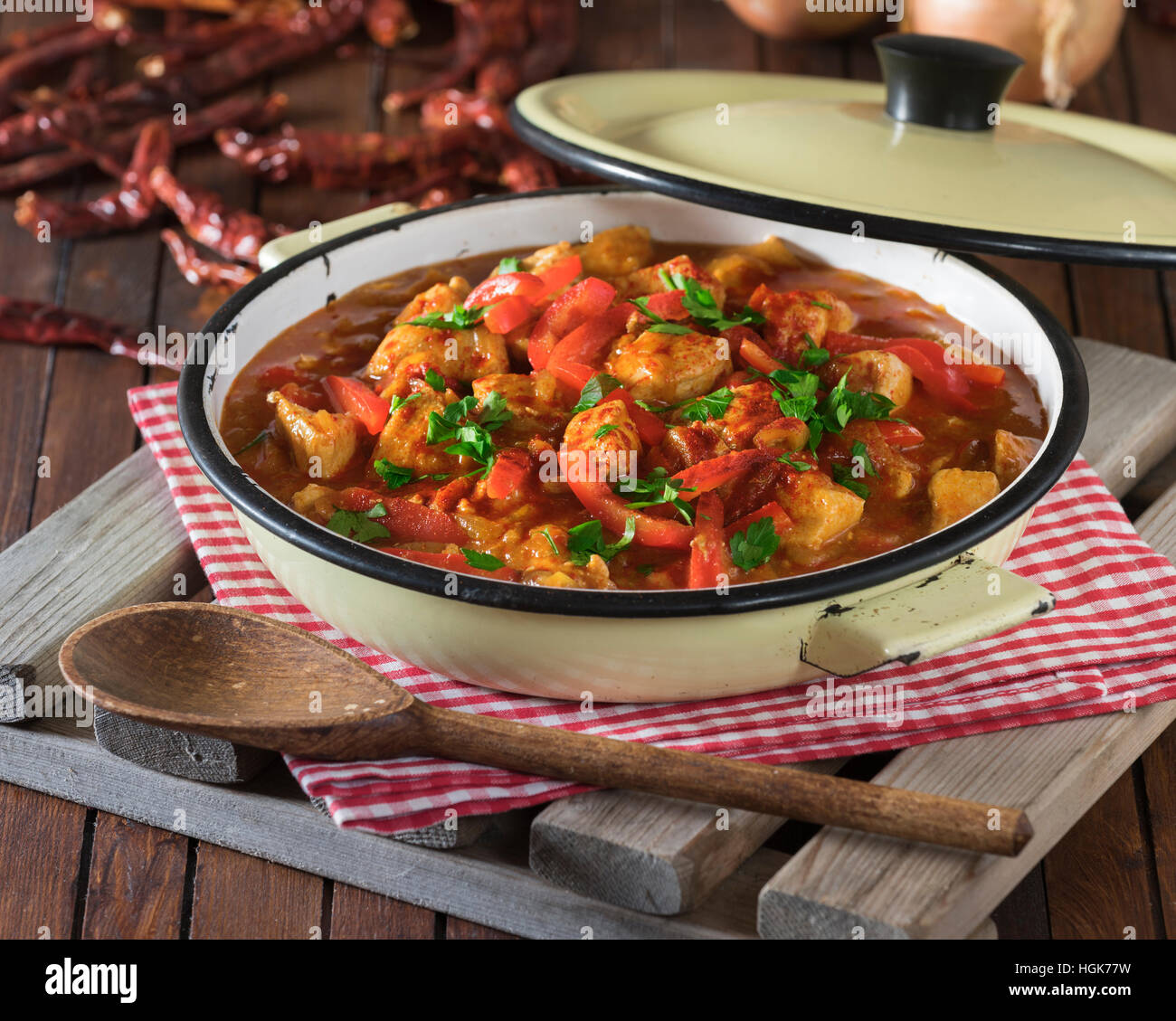Paprikás csirke Paprika chicken. Hungarian food Stock Photo Alamy