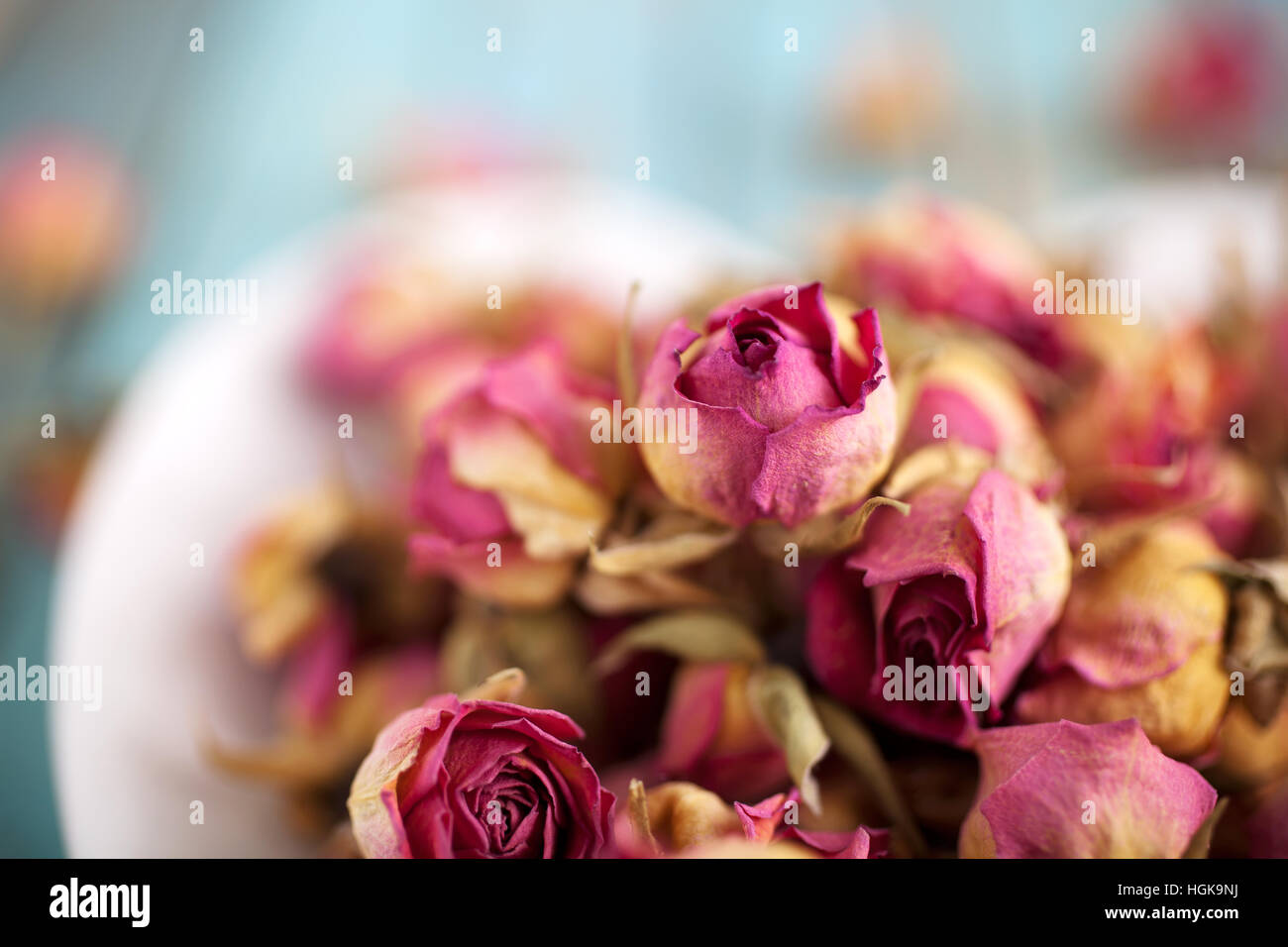 Dried roses hi-res stock photography and images - Alamy