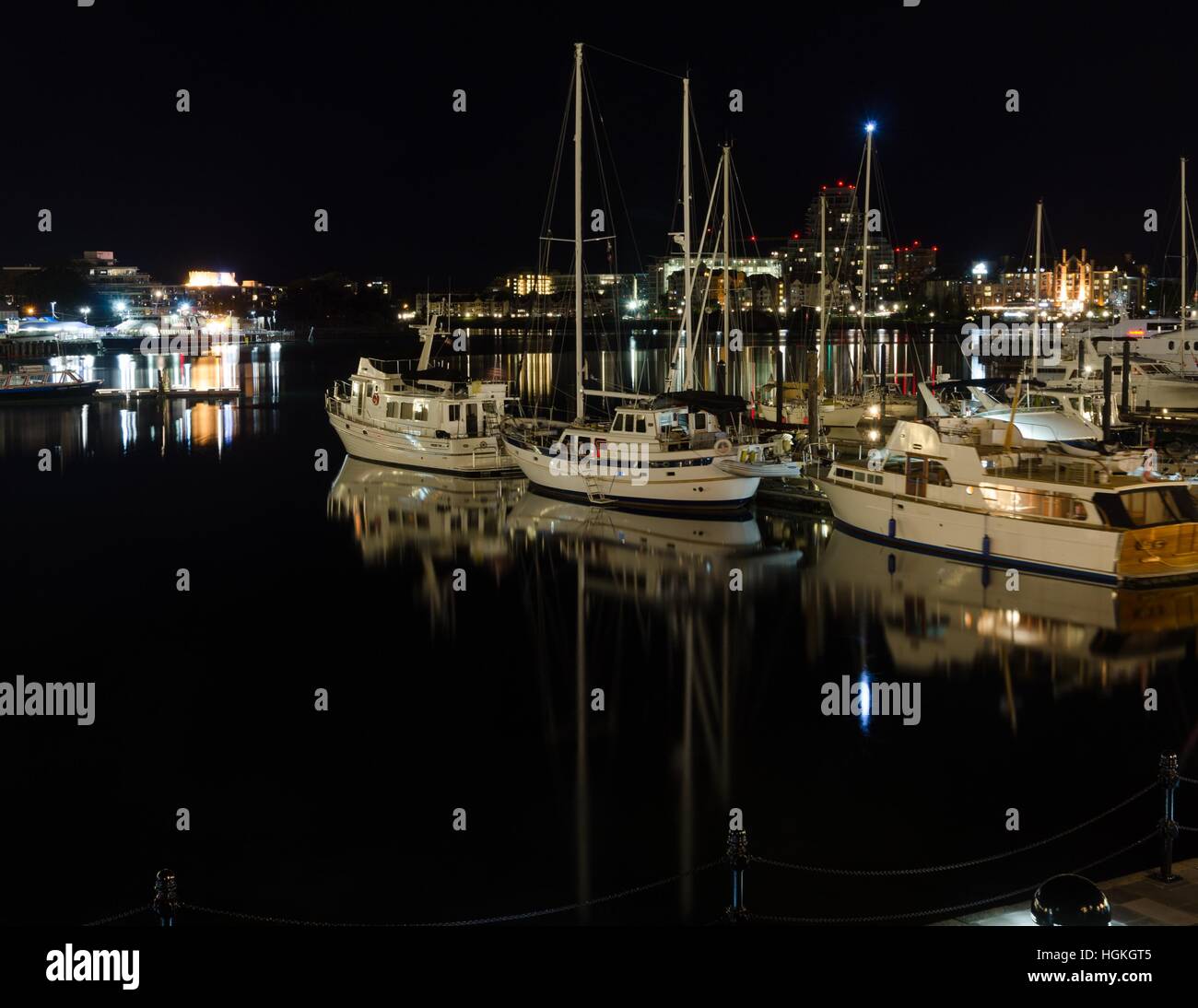 Boats at dock in the inner harbour in Victoria, BC, Canada Stock Photo ...