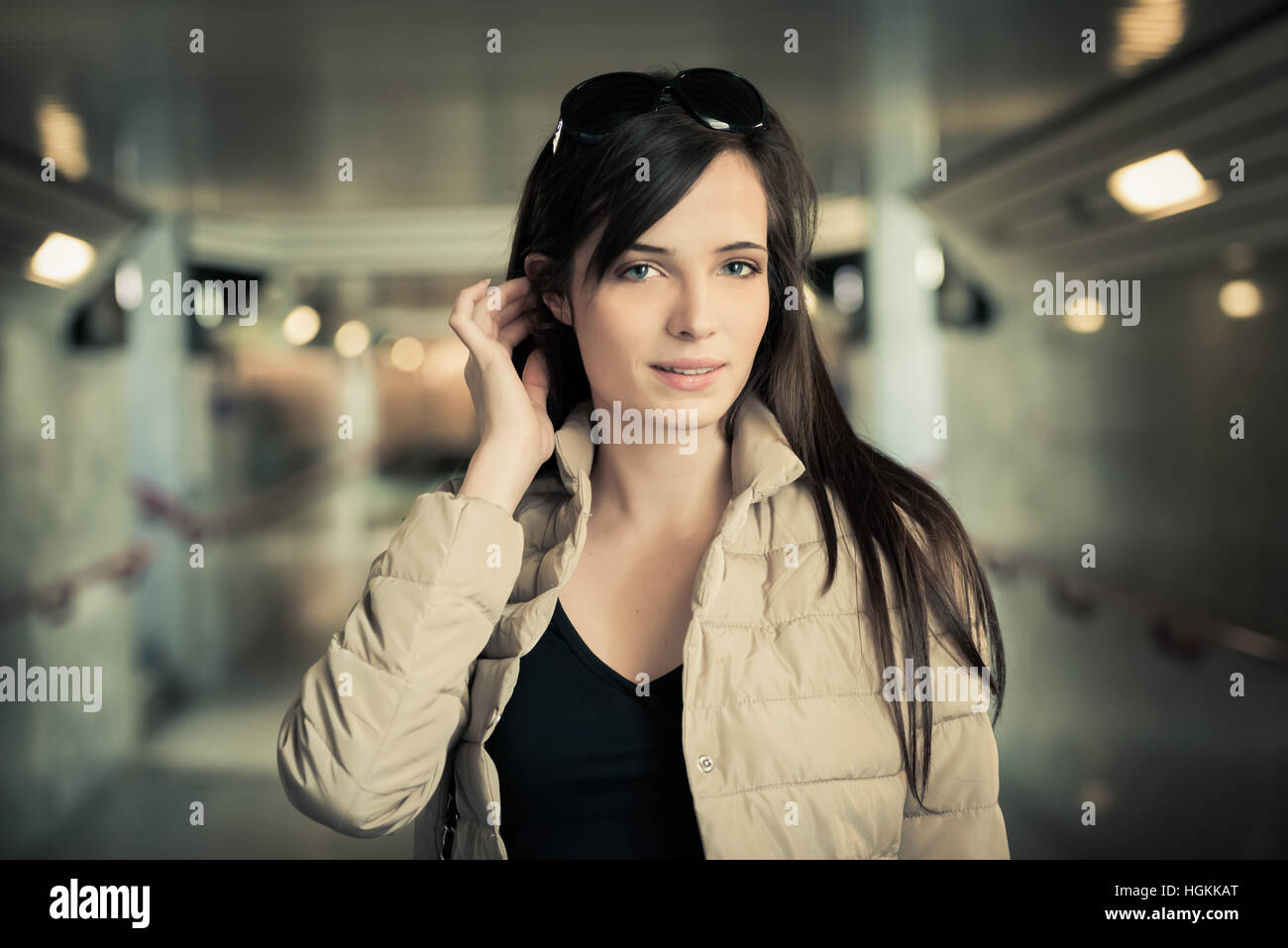 Portrait pretty woman hi-res stock photography and images - Alamy