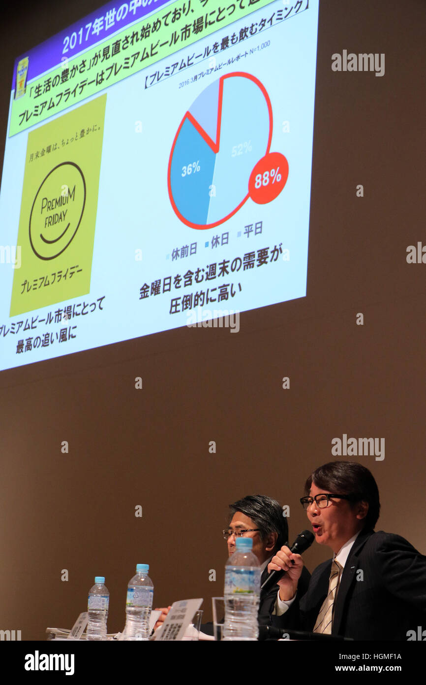 Tokyo, Japan. 10th Jan, 2017. Suntory Beer Limited president Tetsu Mizutani (R) announces the company's business strategy in Tokyo. Suntory Beer will launch the new Premium Malt's beer in March for the government's Premium Friday campaign. © Yoshio Tsunoda/AFLO/Alamy Live News Stock Photo