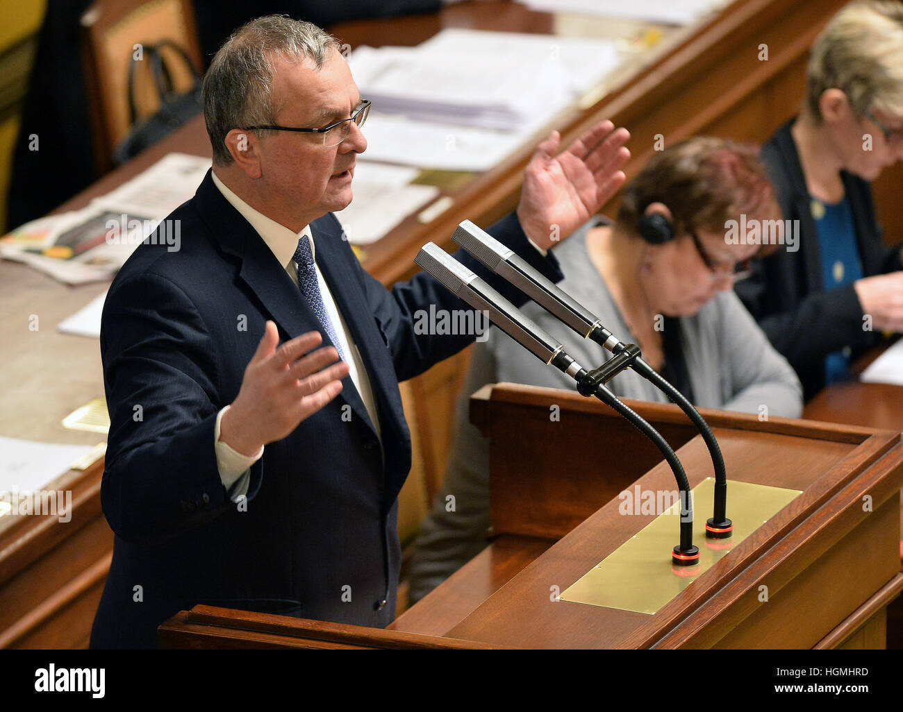 Prague, Czech Republic. 11th Jan, 2017. Lower house regular session continues, to vote on amendment to conflict of interests law vetoed by President Milos Zeman. MPs are likely to override the veto. TOP 09 head Miroslav Kalousek speaks about restricts the business activities of ministers in Czech Chamber of Deputies in Prague, Czech Republic, January 11, 2017. © Katerina Sulova/CTK Photo/Alamy Live News Stock Photo