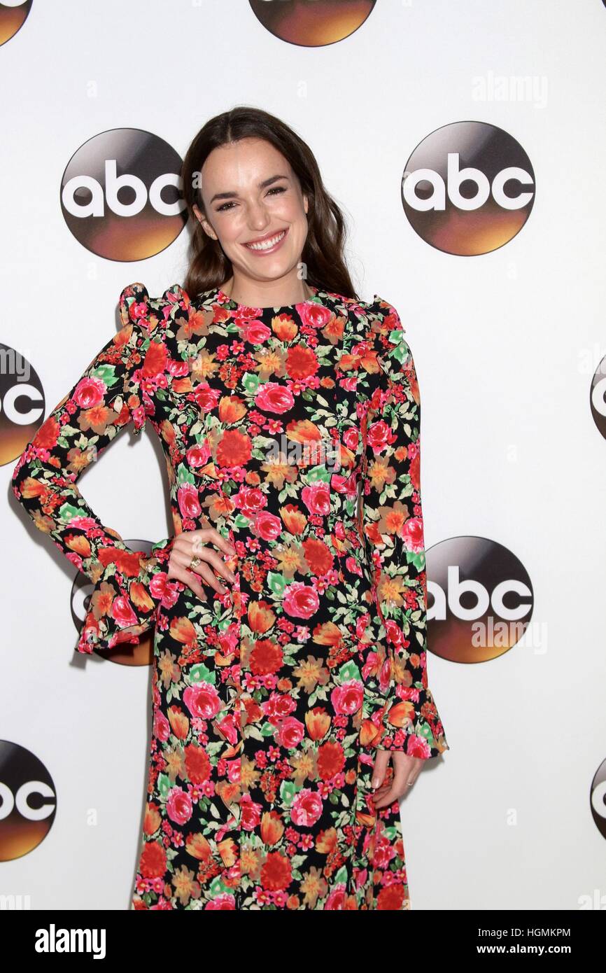 Pasadena Ca 10th Jan 2017 Elizabeth Henstridge At Arrivals For Tca Winter Press Tour 2016 