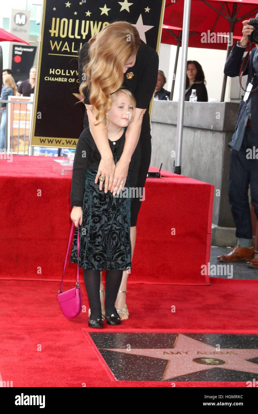 Los Angeles, CA, USA. 11th Jan, 2017. Aviana Olea Le Gallo, Amy Adams at the press conference for Star on the Hollywood Walk of Fame for Amy Adams, Hollywood Boulevard, Los Angeles, CA. Credit: Priscilla Grant/Everett Collection/Alamy Live News Stock Photo