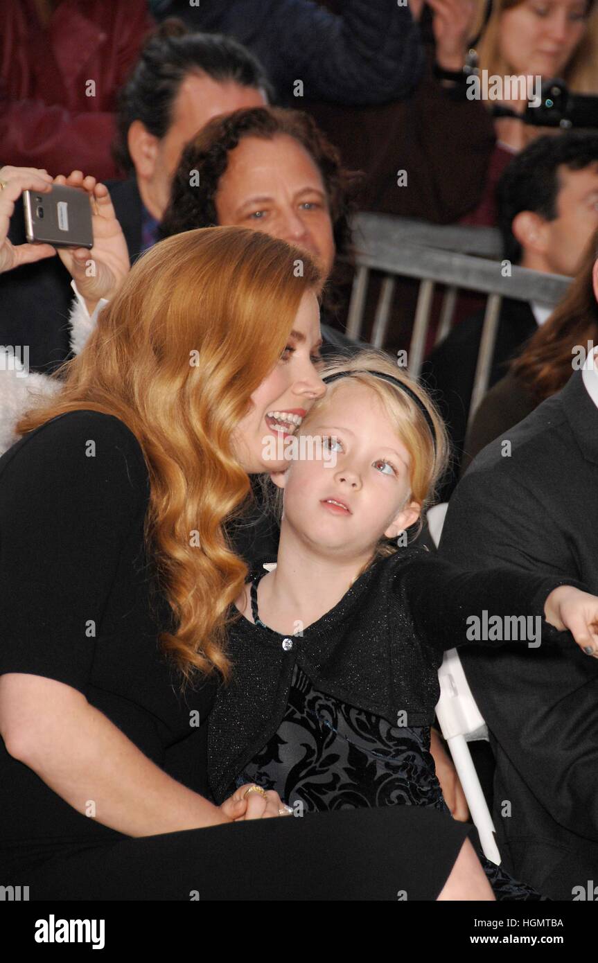 Los Angeles, USA. 11th Jan, 2017. Amy Adams, Aviana Olea Le Gallo at the induction ceremony for Star on the Hollywood Walk of Fame for Amy Adams, Hollywood Boulevard, Los Angeles, CA. Credit: Michael Germana/Everett Collection/Alamy Live News Stock Photo