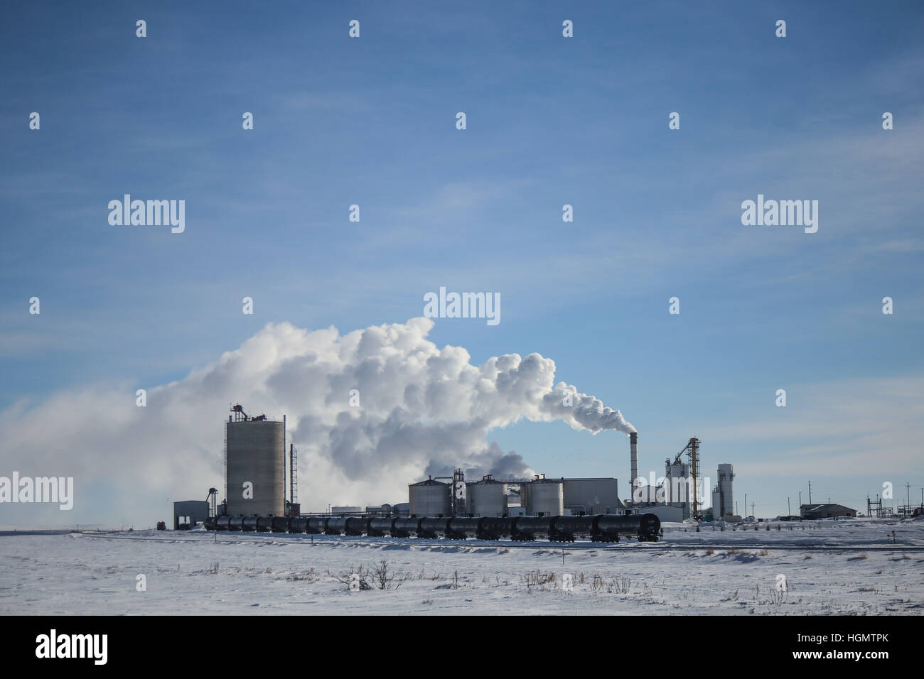 Richardton, North Dakota, USA. 11th Jan, 2017. An ethanol plant, owned by Red Trail Energy, releases greenhouse emissions in Richardton, North Dakota. Credit: Joel Angel Juarez/ZUMA Wire/Alamy Live News Stock Photo