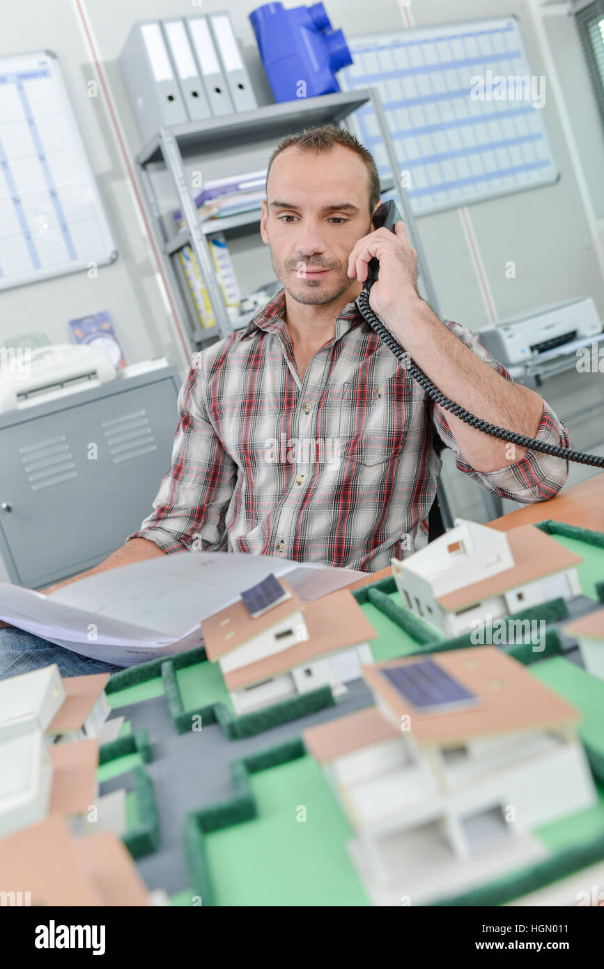 Architect plans client hi-res stock photography and images - Alamy