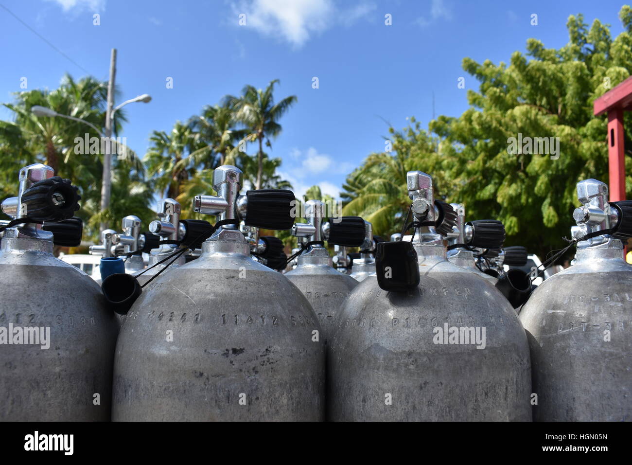 Scuba diver coral reef gas tanks hires stock photography and images