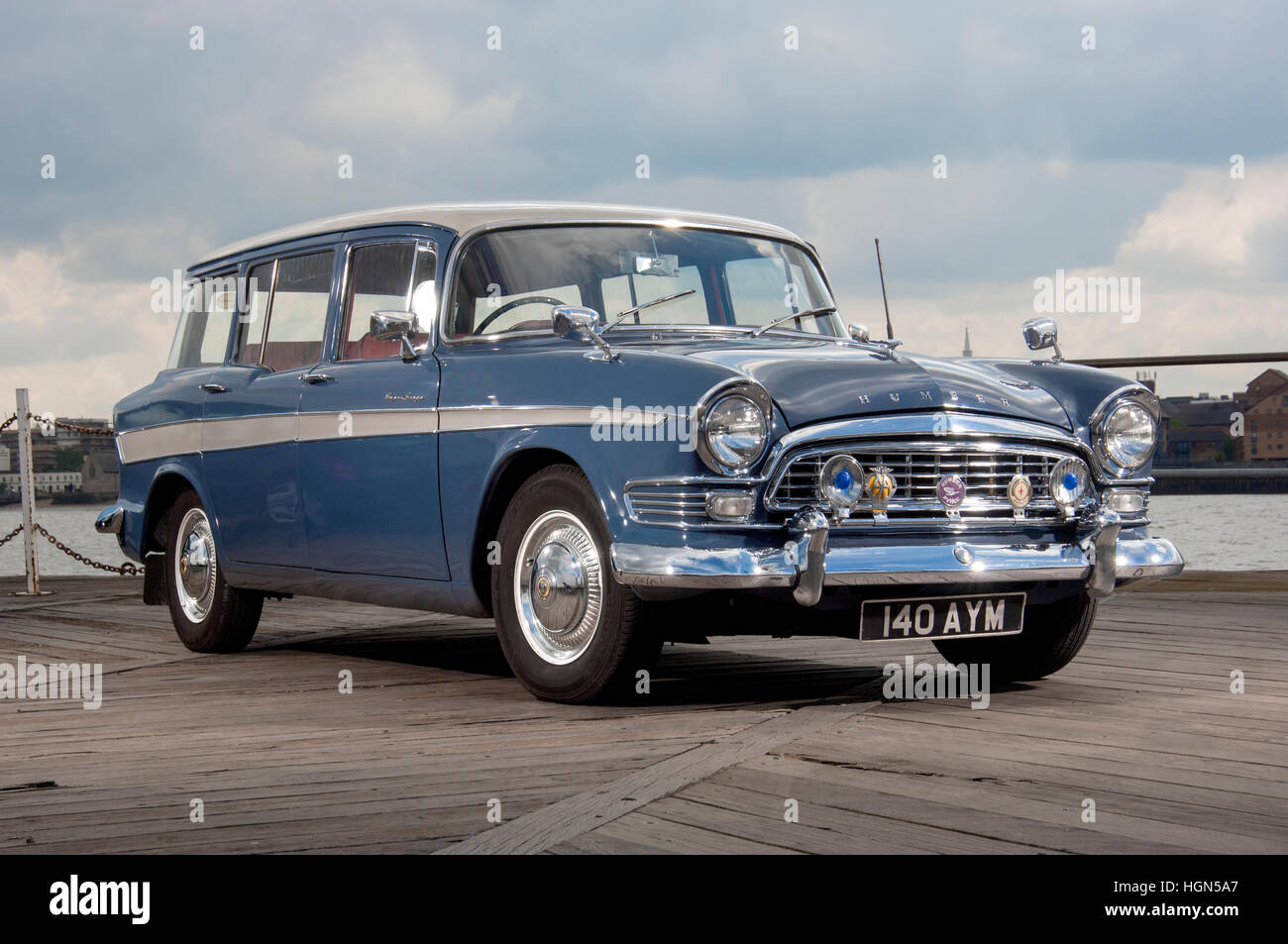 Humber Super Snipe Series V estate, classic 1960s British family car