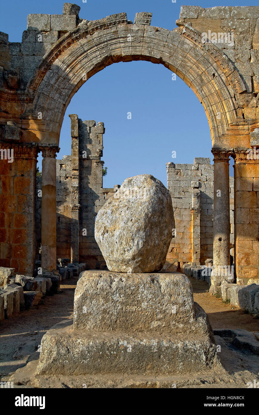 Syria The St. Simeone Pillar of Qala' at Samaan ( St. Simeone ) basilica   to the North of Aleppo Stock Photo