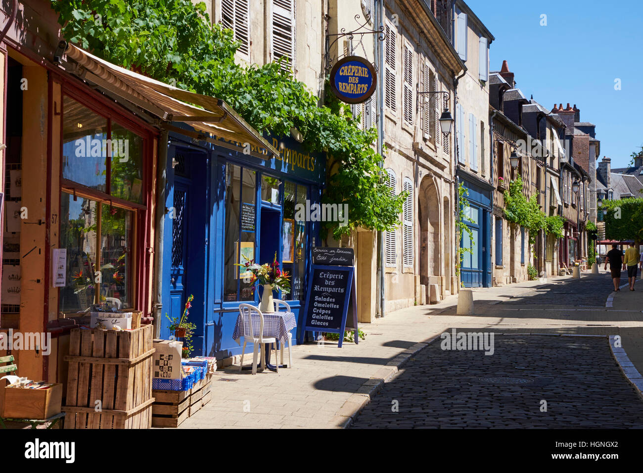 Cher rue hi-res stock photography and images - Page 2 - Alamy