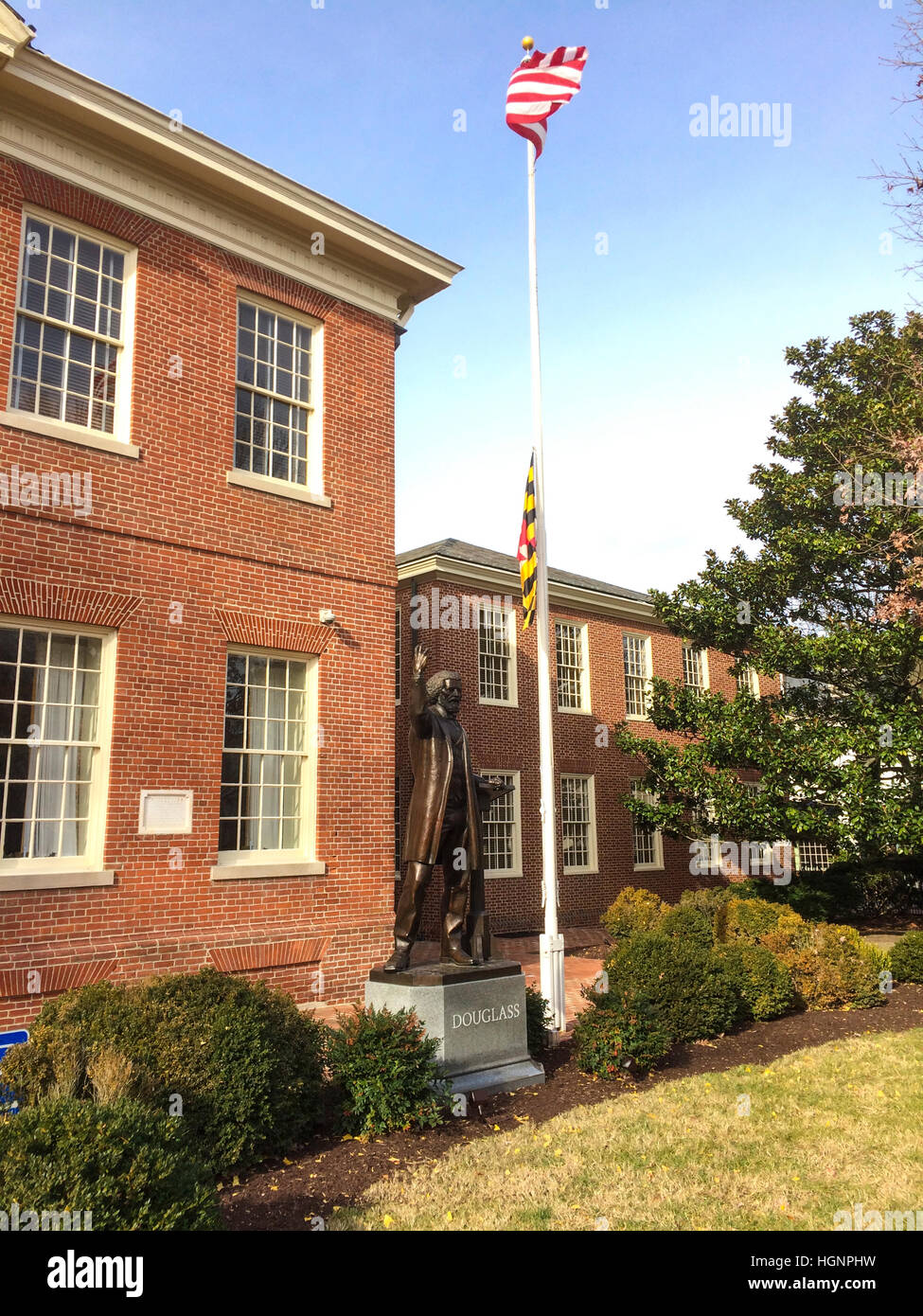 Easton, Maryland.  Talbot County Court House.  Frederick Douglass Statue. Stock Photo