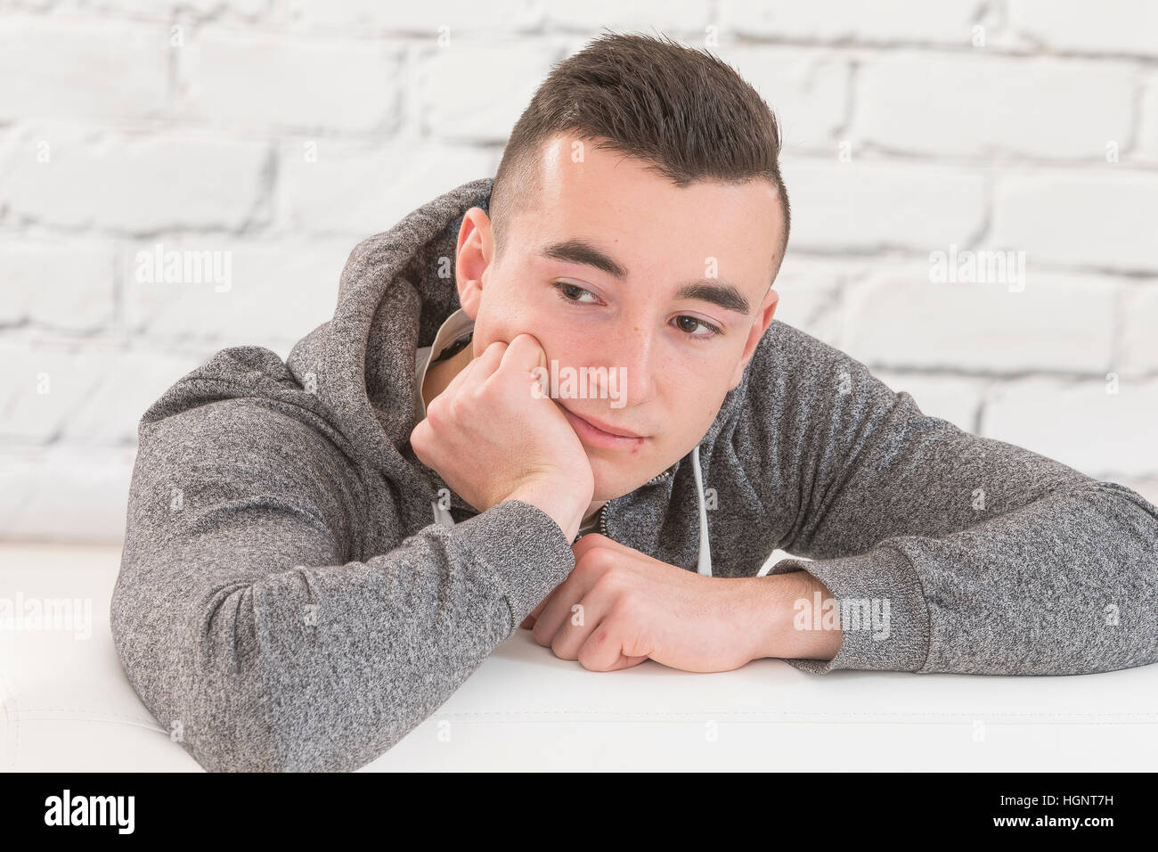 Moody teen boy hi-res stock photography and images - Alamy