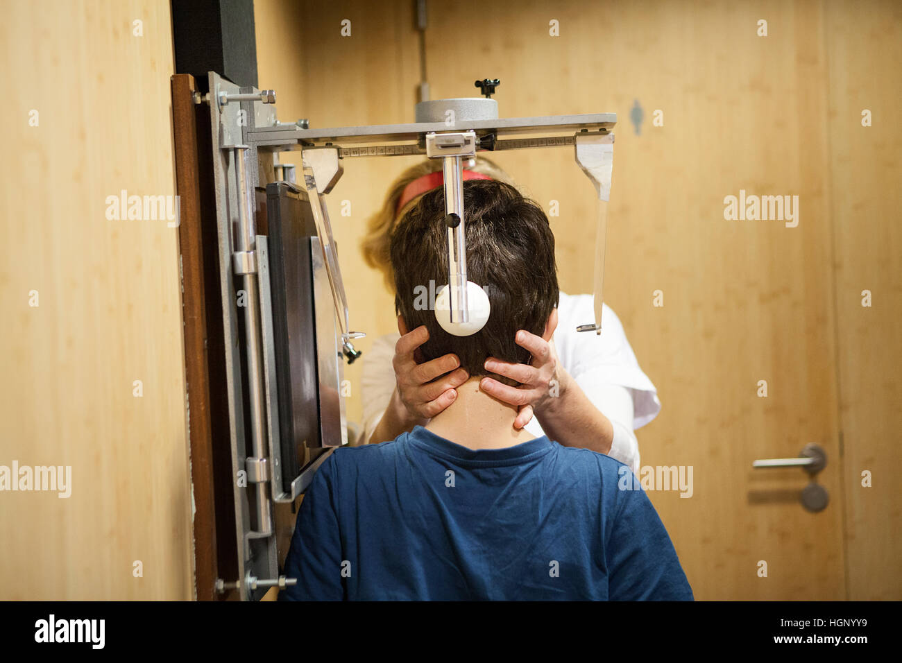 Child head x ray hi-res stock photography and images - Alamy