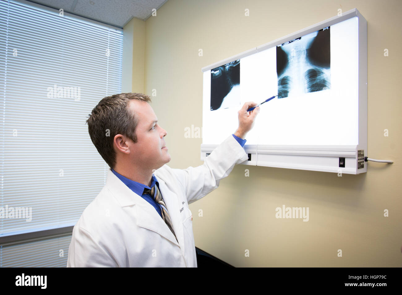 Spinal cord injury hi-res stock photography and images - Alamy