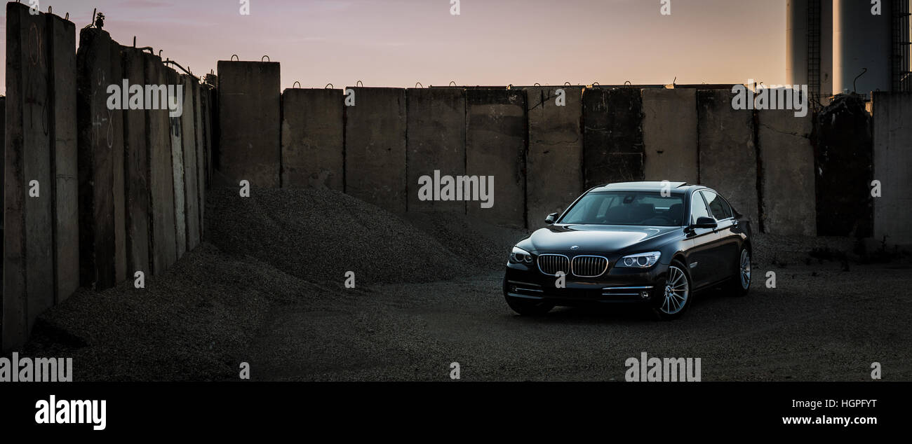 Bmw 750li hi-res stock photography and images - Alamy
