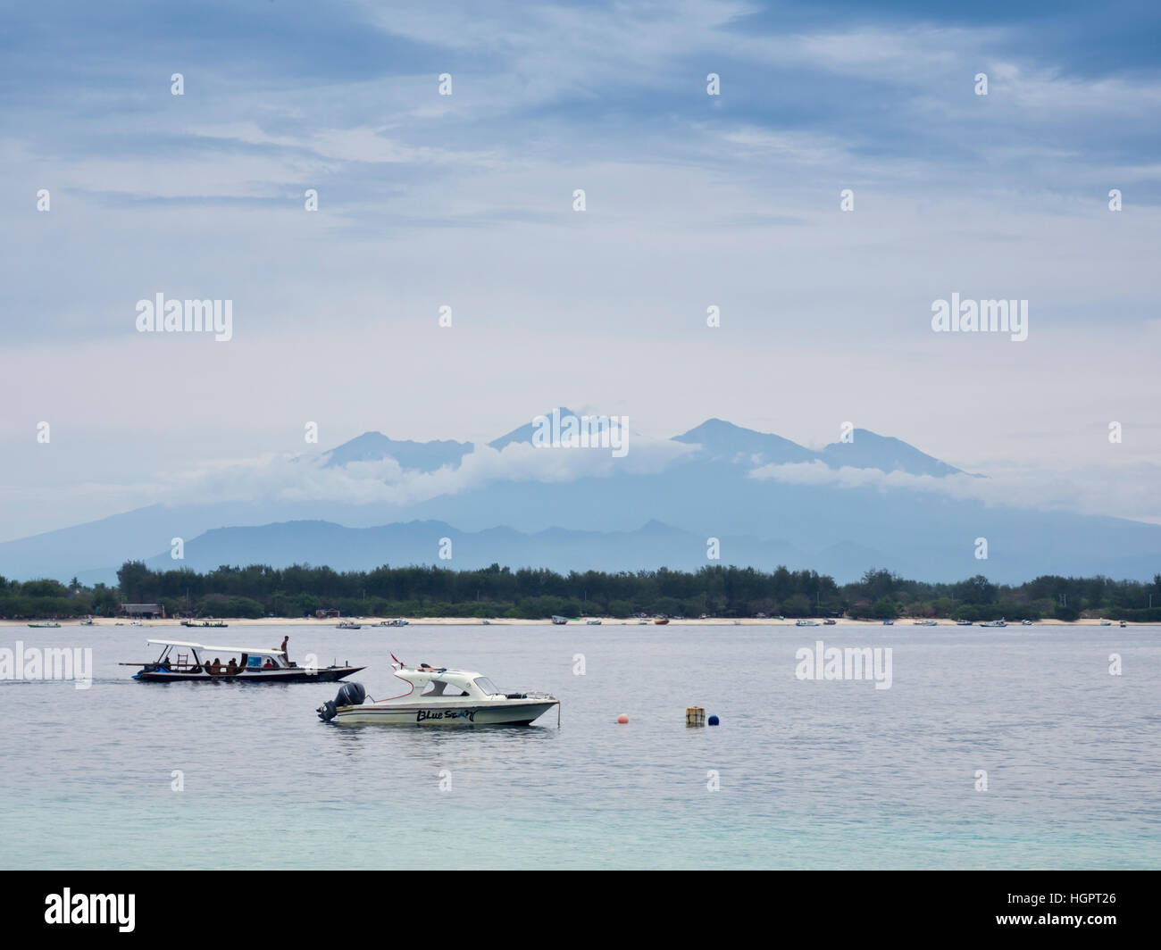 Gili Inseln mit Lombok im Hintergrund Stock Photo