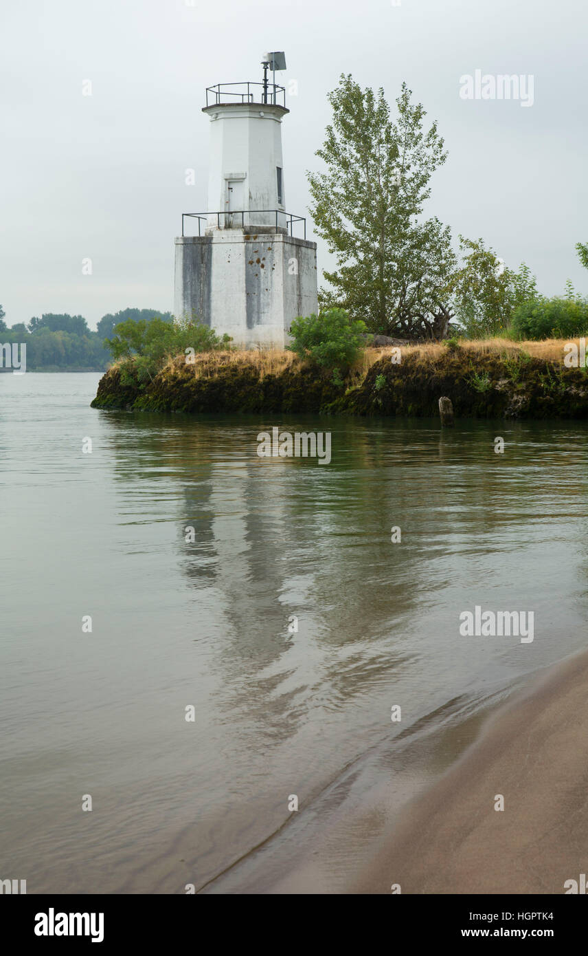 Warrior Rock Lighthouse on Warrior Rock Trail, Sauvie Island Wildlife