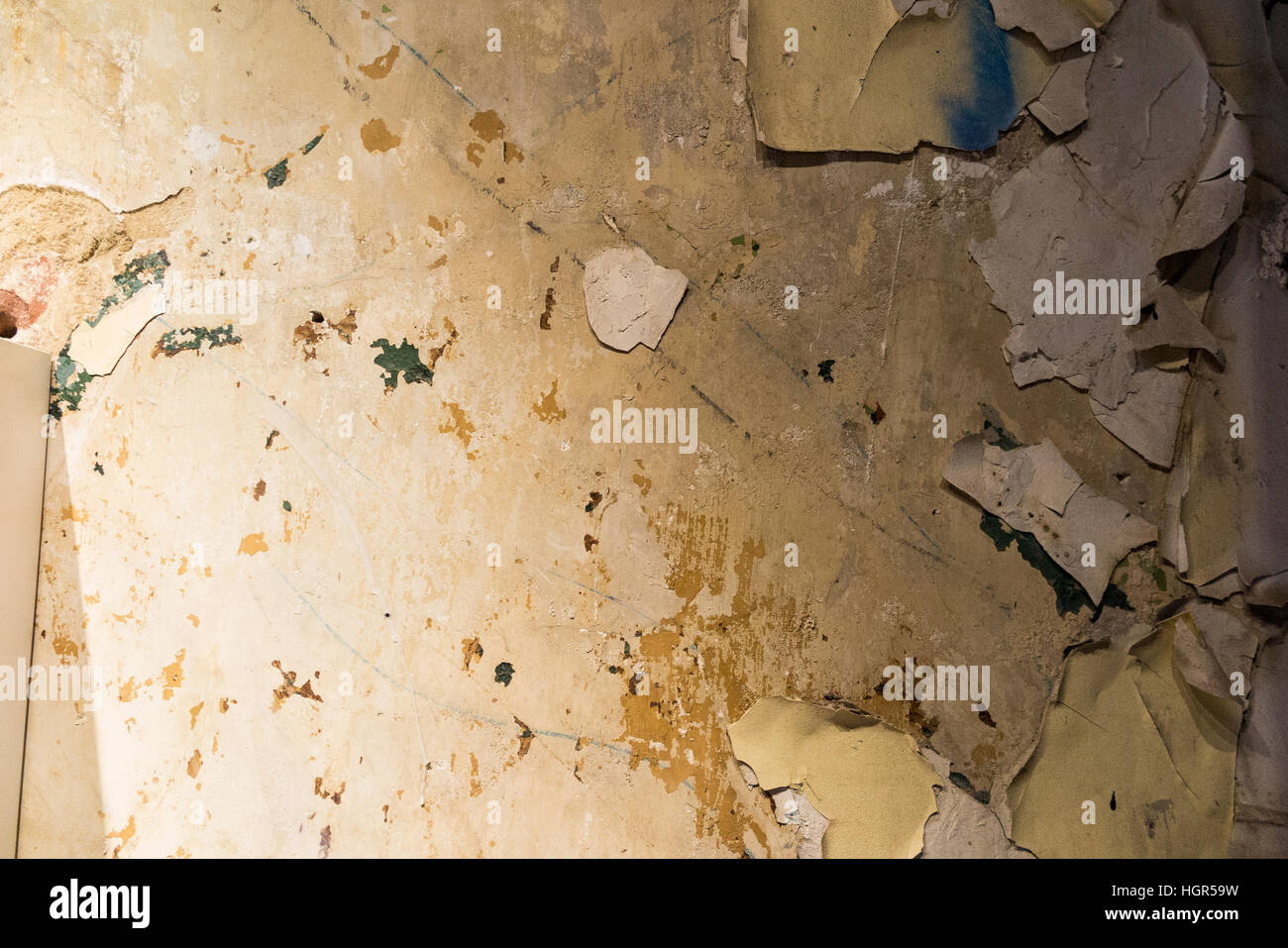 Paint peeling off plaster wall hires stock photography and images Alamy