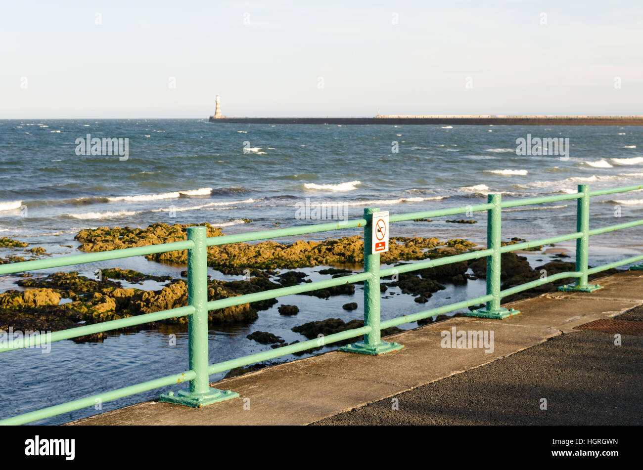 Parson's Rocks and Roker Pier and Lighthouse, Sunderland Stock Photo