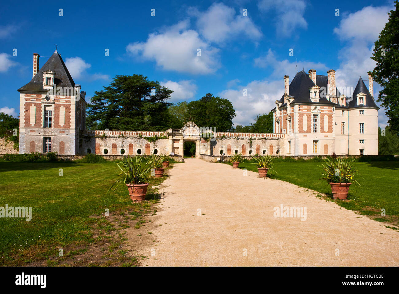 France, Loir-et-Cher, the castle of Selles-sur-Cher Stock Photo - Alamy