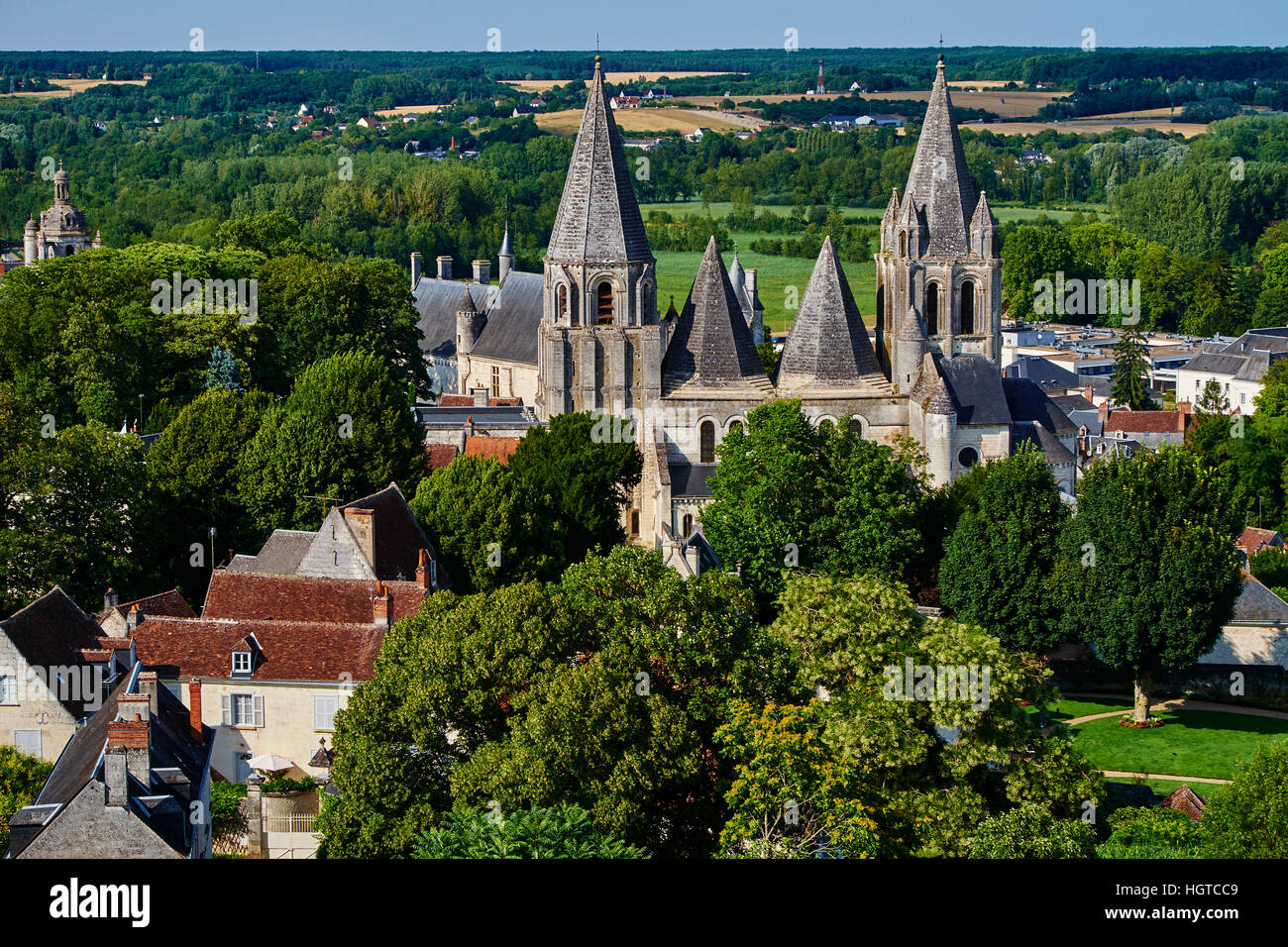 France, Indre-et-Loire (37), Loches, Royal castle and dwelling, St-Ours church, old town Stock Photo